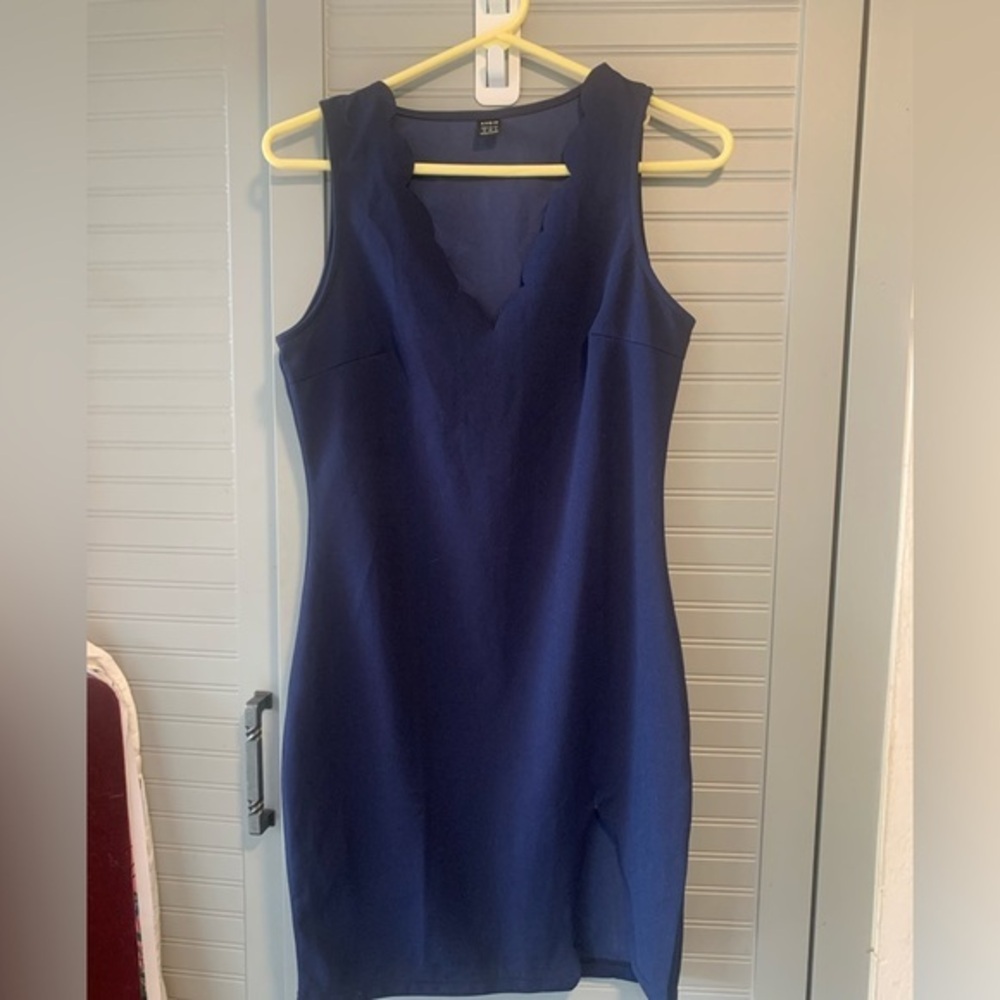 SHEIN Scallop Trim Split Hem Bodycon Dress Size Medium